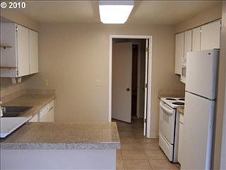 2nd image of 1601 SE 145th Ct