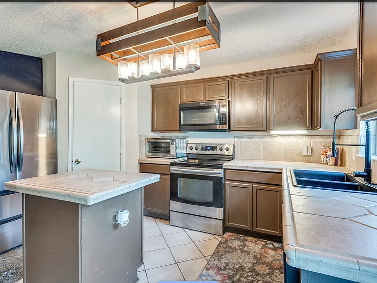 212 Prentice Dr — Photo 13