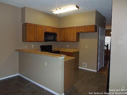 5th image of 12246 Apricot Dr #12246