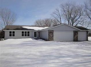 10011 Woodchuck Trl, Roscoe, IL 61073