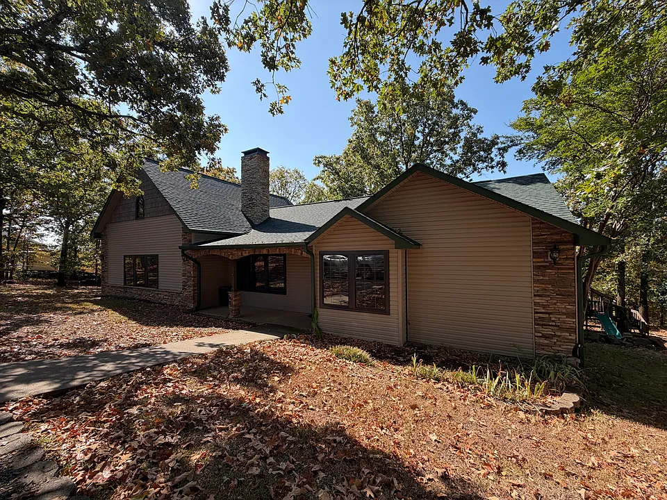 40 Ridge Trl
