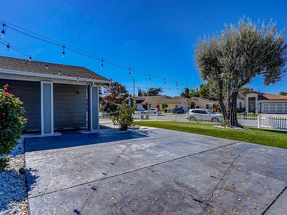 4th image of 1644 Peachwood Dr