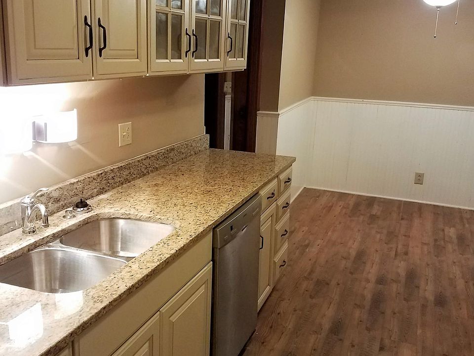 1st image of 4170 Cass St APT 1