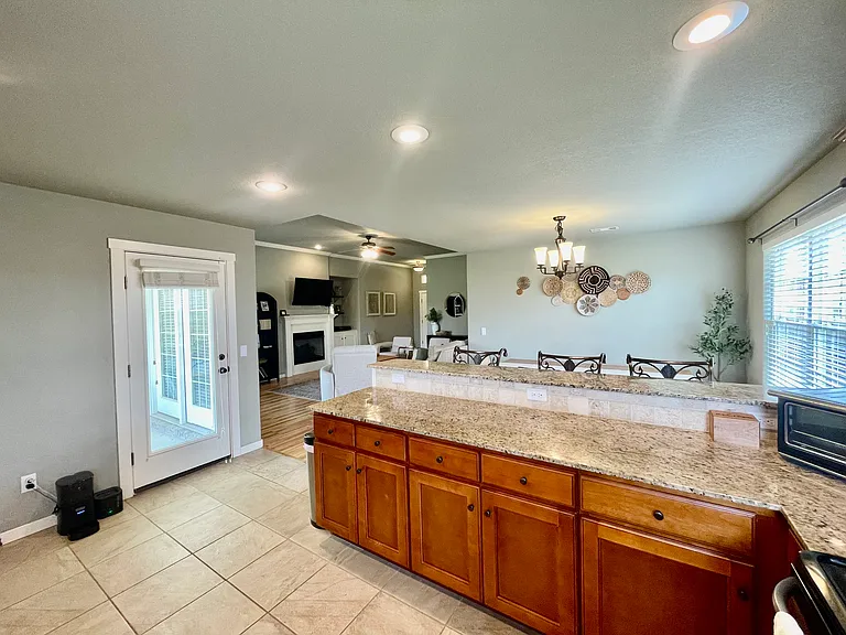 3844 Waterhole Ave — Photo 9