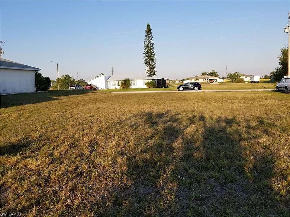 1st image of 2128 NE 4th Pl