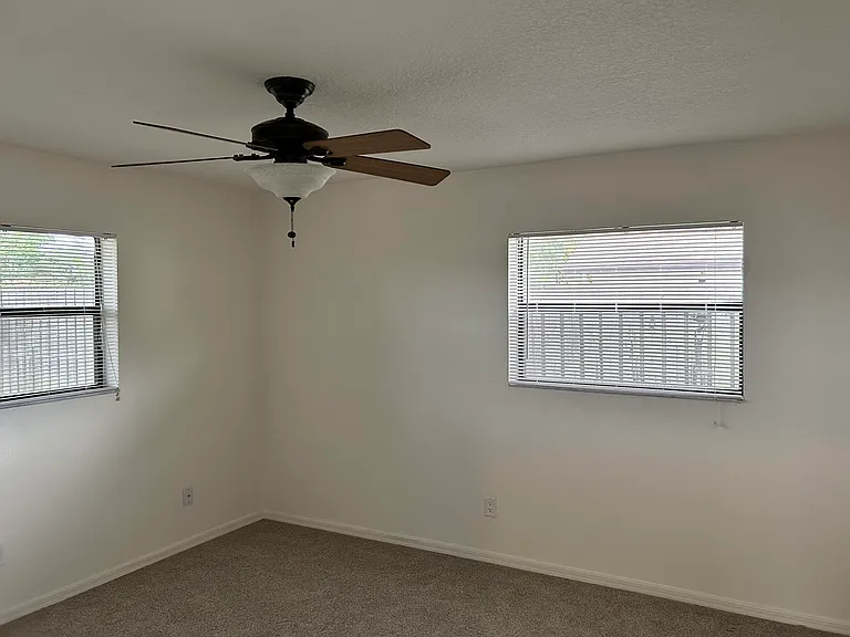 6162 Amberwoods Dr — Photo 23
