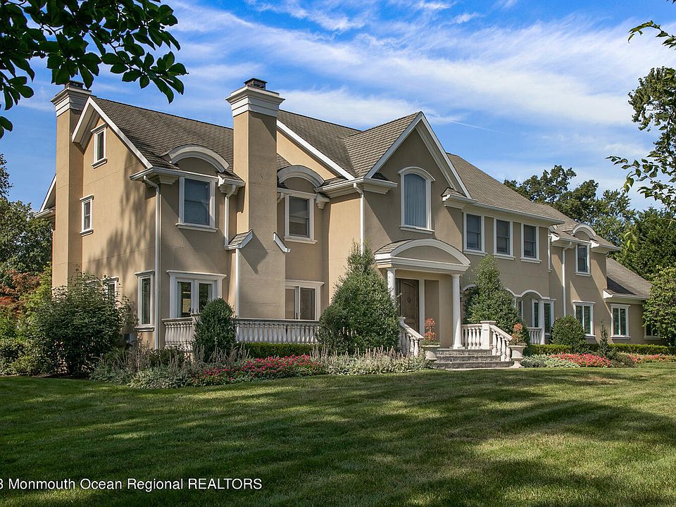 1st image of 35 Rosewood Drive