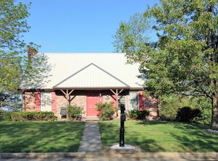 1820 Rolling Hills Dr, Jefferson City, MO 65109