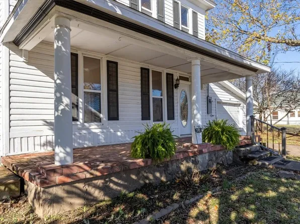 205 N Broadway St, South West City, MO 64863