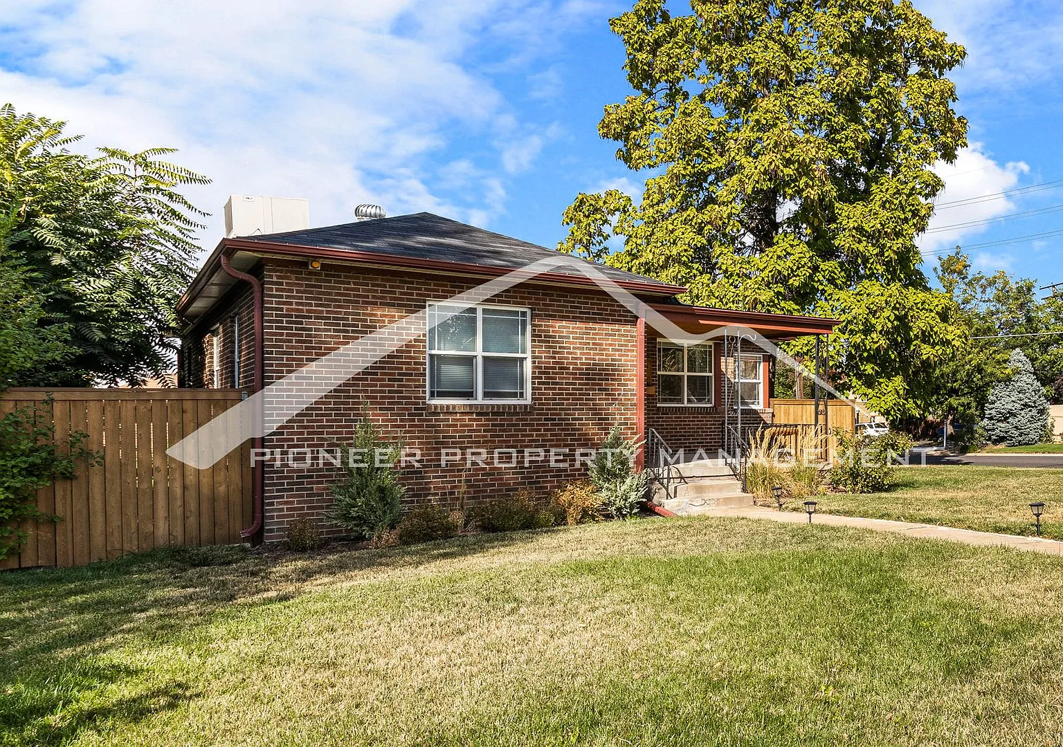 Large Home with an Updated Kitchen in Montclair Neighborhood! — Photo 1