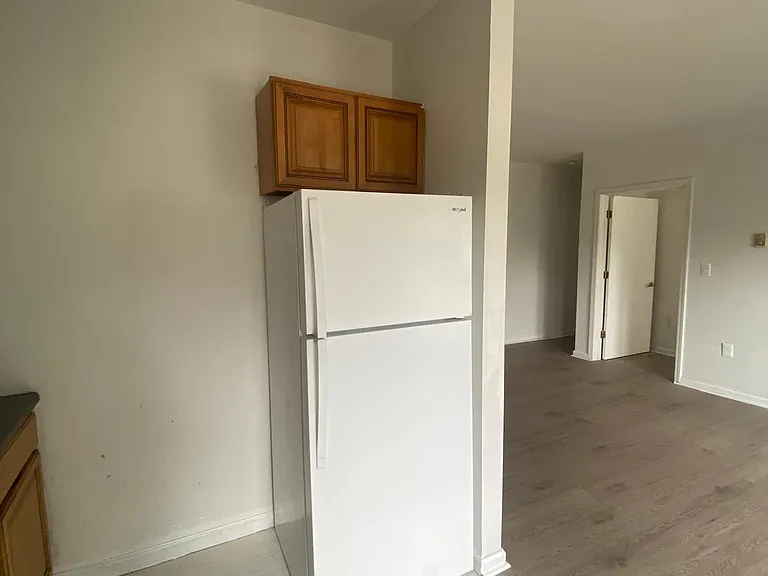 2859 S Salina St #2 — Photo 3