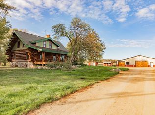 33320 Pioneer Ave, Center City, MN 55012