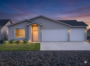 1656 Plan, View Wood Estates, Hermiston, OR 97838