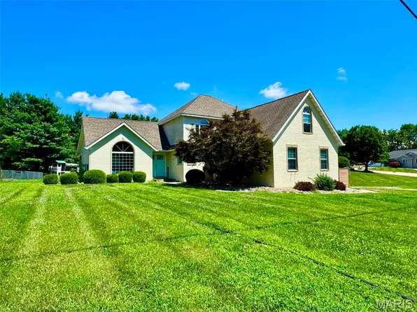 261 Hummingbird Ln, Hannibal, MO 63401