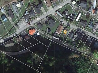 30 Westwood Dr, Cabin Creek, WV 25035