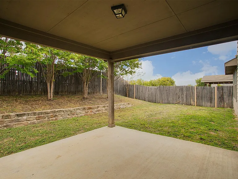 6000 Stirrup Iron Dr — Photo 26