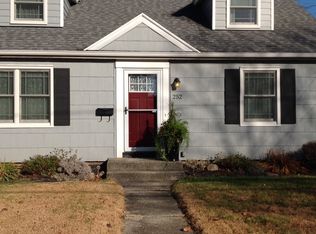 252 Dorking Rd, Rochester, NY 14610