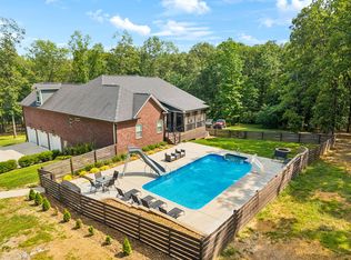 121 Regency Ln, Dickson, TN 37055