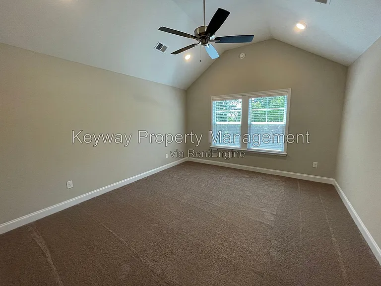 3239 Venetian Dr — Photo 11