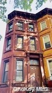 77 Macon Street, Brooklyn, NY, 11216