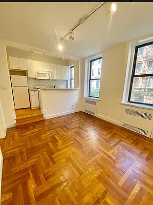 Rented by Manhattan Dwelling Corporation | media 1