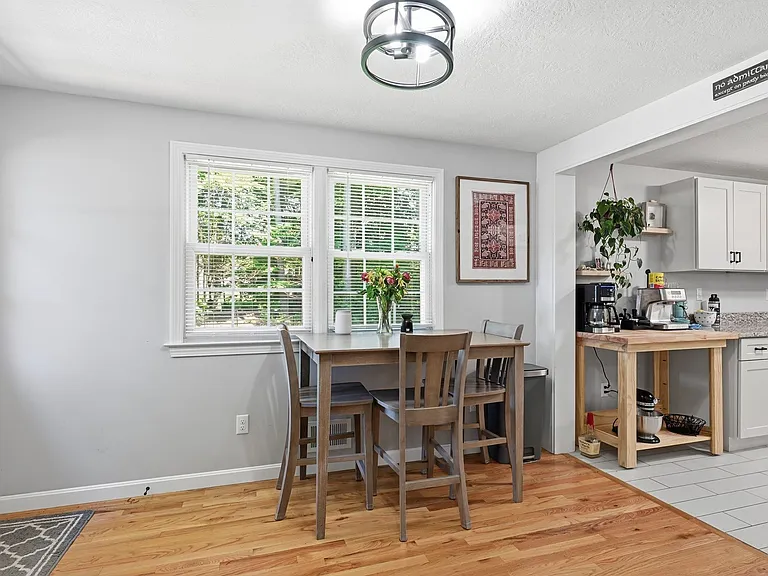 62 N Circle Dr — Photo 8