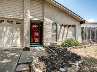 2001 Rose Hill Rd, Carrollton, TX 75007