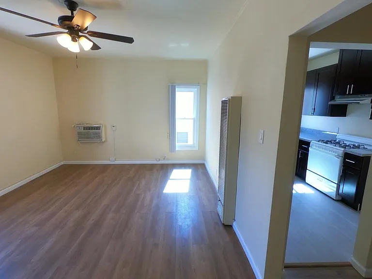 140 Carr Dr #7 — Photo 15