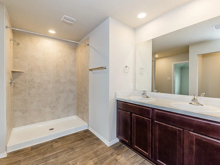5114 Radiant Dawn Dr — Photo 21