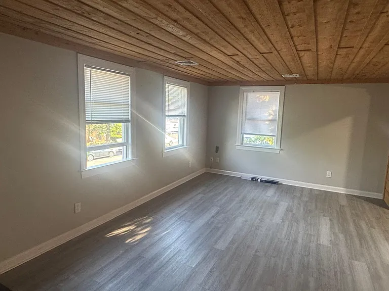 9 Guadalcanal Rd #2 — Photo 10