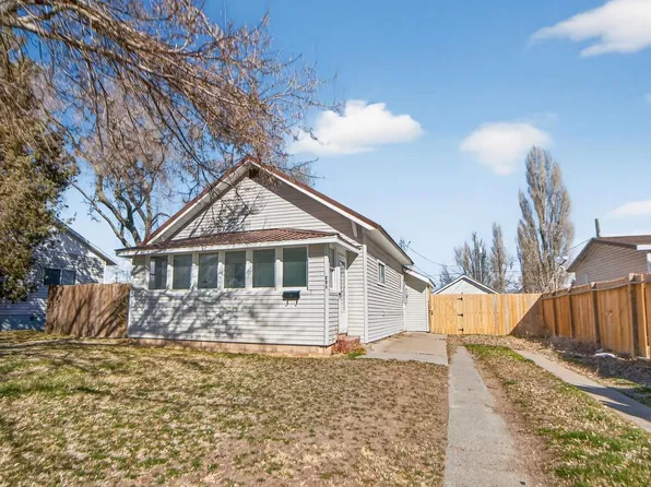 221 Madison St, American Falls, ID 83211