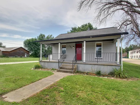 1940 Mulholland St, Nauvoo, IL 62354