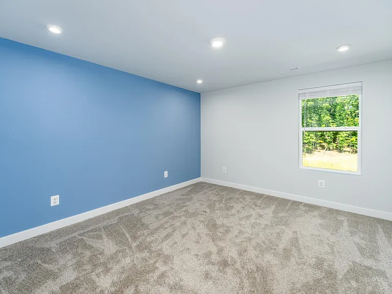 93 Archer Dr — Photo 52