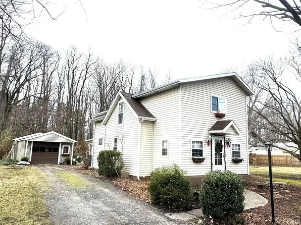 8584 E John Emery Rd, New Carlisle, IN 46552