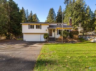 5917 Longdin Rd, Ferndale, WA 98248