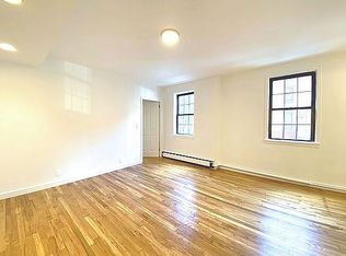 209 7th Ave #2R, New York, NY 10011
