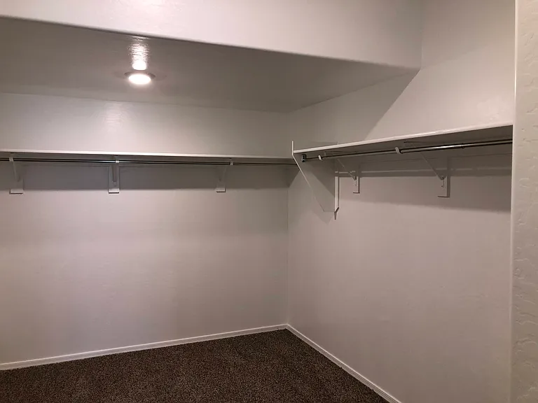 3702 N 307th Dr — Photo 17