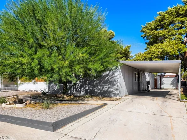 5422 N Sir Richard Dr, Las Vegas, NV 89110
