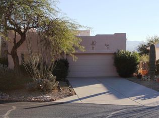 2071 S Doubletree Ln, Tucson, AZ 85713