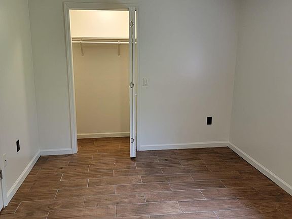 5th image of 508 W Stuart Dr APT 2