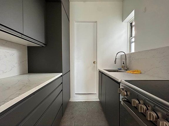 3rd image of 192 Bleecker St #23