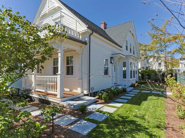 6 Washington Avenue, Provincetown, MA 02657
