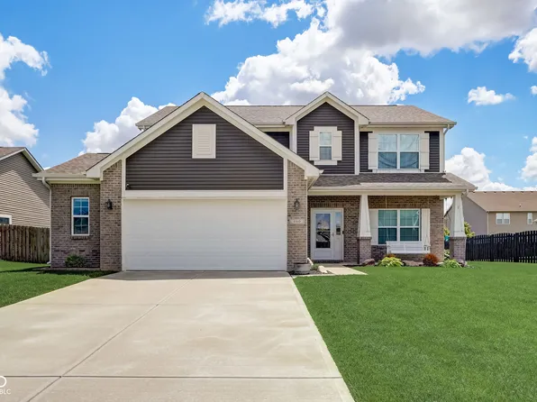 660 N Granite Dr, Fortville, IN 46040