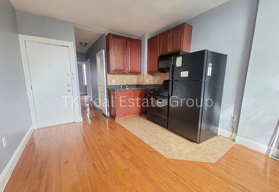 1 bed, $1,650 — Photo 1