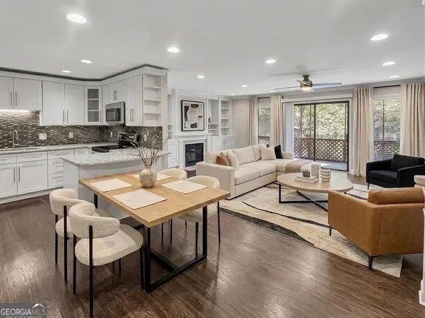 1885 Dyouville Ln, Atlanta, GA 30341