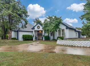 1828 Valley View Dr, Cedar Hill, TX 75104