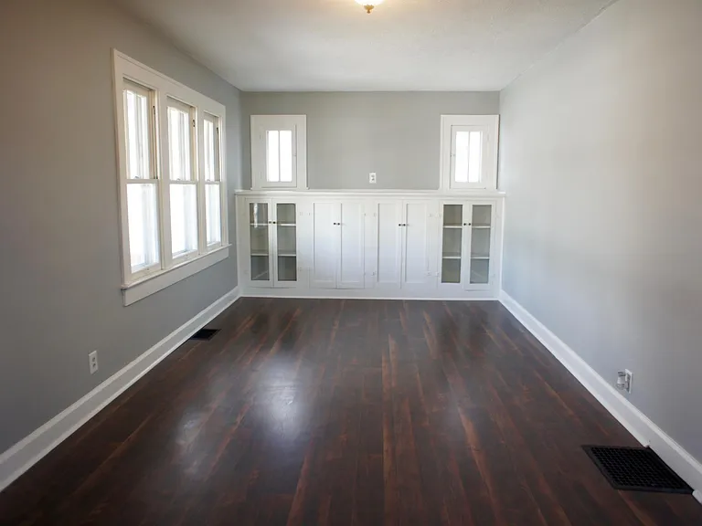 1226 N Emerson Ave — Photo 3