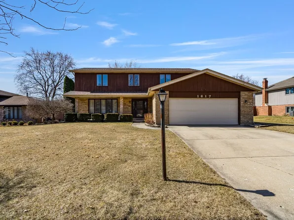 1617 Cimarron Dr, New Lenox, IL 60451