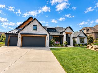 7404 S 6th St, Broken Arrow, OK 74011