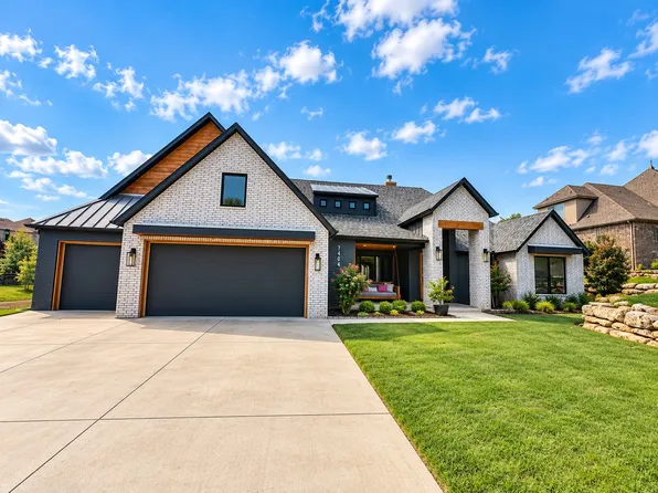 7404 S 6th St, Broken Arrow, OK 74011